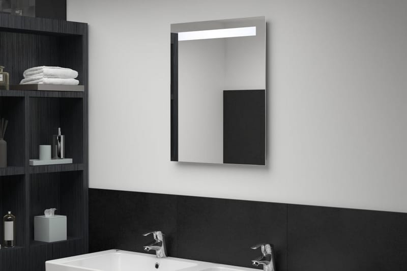 Badrumsspegel LED 50x60 cm - Silver - Inredning & dekor - Speglar - Badrumsspegel