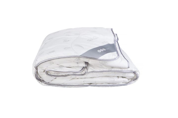 Mersedes Eve Täcke 200x220 cm - Textilier & mattor - Sängkläder